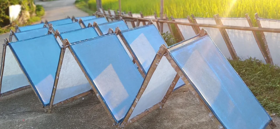 NIBBANAH handmade Saa paper drying in sunlight